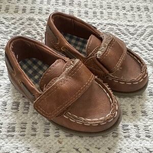 Carters Toddler size 5 boys brown boat shoe